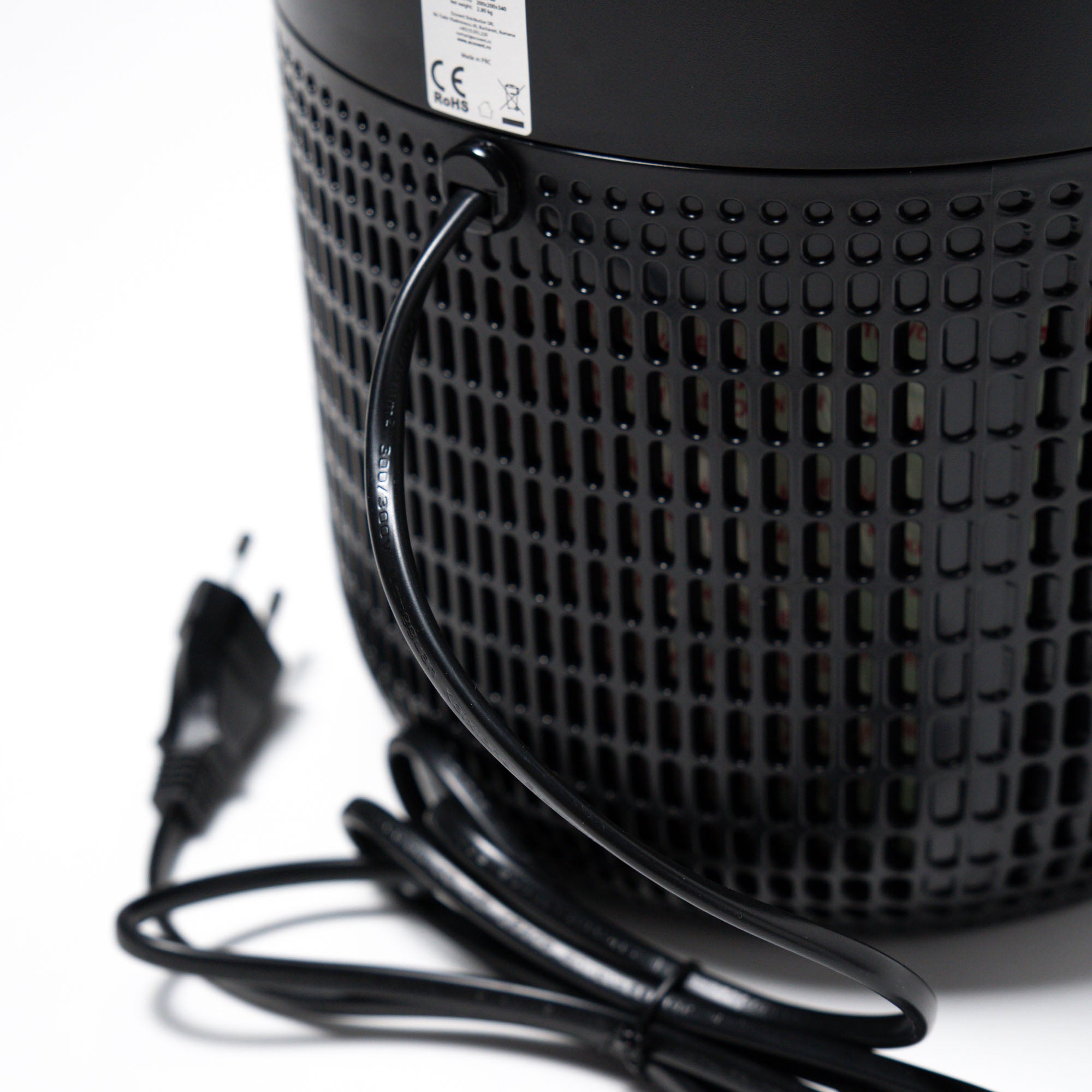 Purificator de aer Evoair, Yuvo, Lampă UV-C, Filtru 3in1, True Hepa, Carbon Activ, Pre-filtru, 4 viteze, Funcție Polen/Animale, Mod Noapte, Blocare Ecran, Lumină Ambientală, Negru