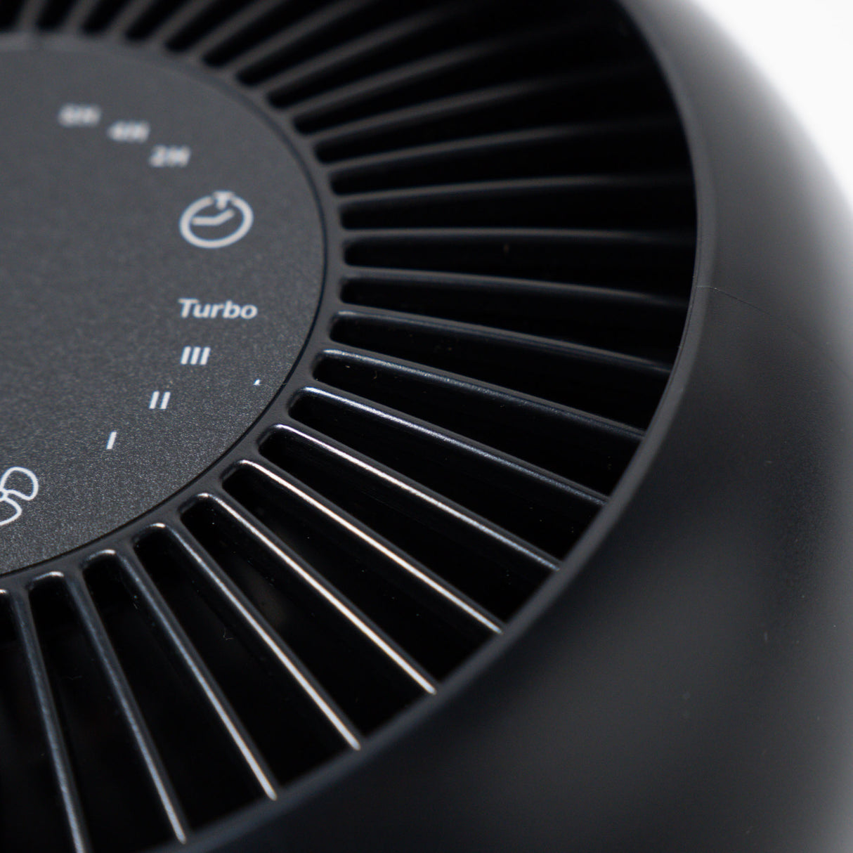 Purificator de aer Evoair, Yuvo, Lampă UV-C, Filtru 3in1, True Hepa, Carbon Activ, Pre-filtru, 4 viteze, Funcție Polen/Animale, Mod Noapte, Blocare Ecran, Lumină Ambientală, Negru