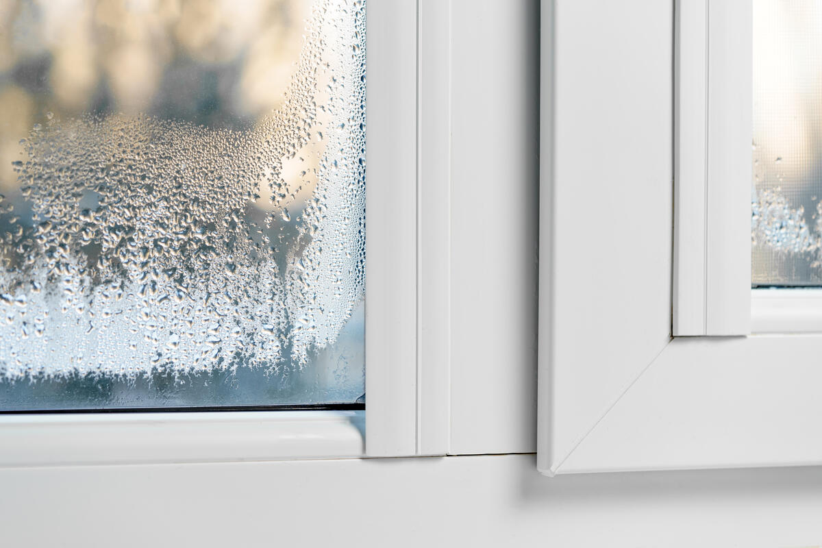 De ce transpira geamurile termopan pe interior si cum poti preveni acest fenomen