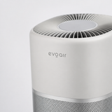 Purificator aer Evoair Aero400, Smart, Wifi, 400 m³/h, Filtru 3in1 True HEPA, Carbon Activ, Pre-filtru, Mod Auto, Mod de noapte, 3 trepte de vitezaTimer, Pana la 85 m2, Alb&Gri