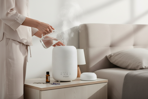 Umidificator Evoair UMIVA 3000 Rezorvor 3L, Capacitate de umidificare 300ml/h, Senzor umiditate, Mod Auto, Autonomie >8 ore, Indicator umiditate și temperatură, Alb