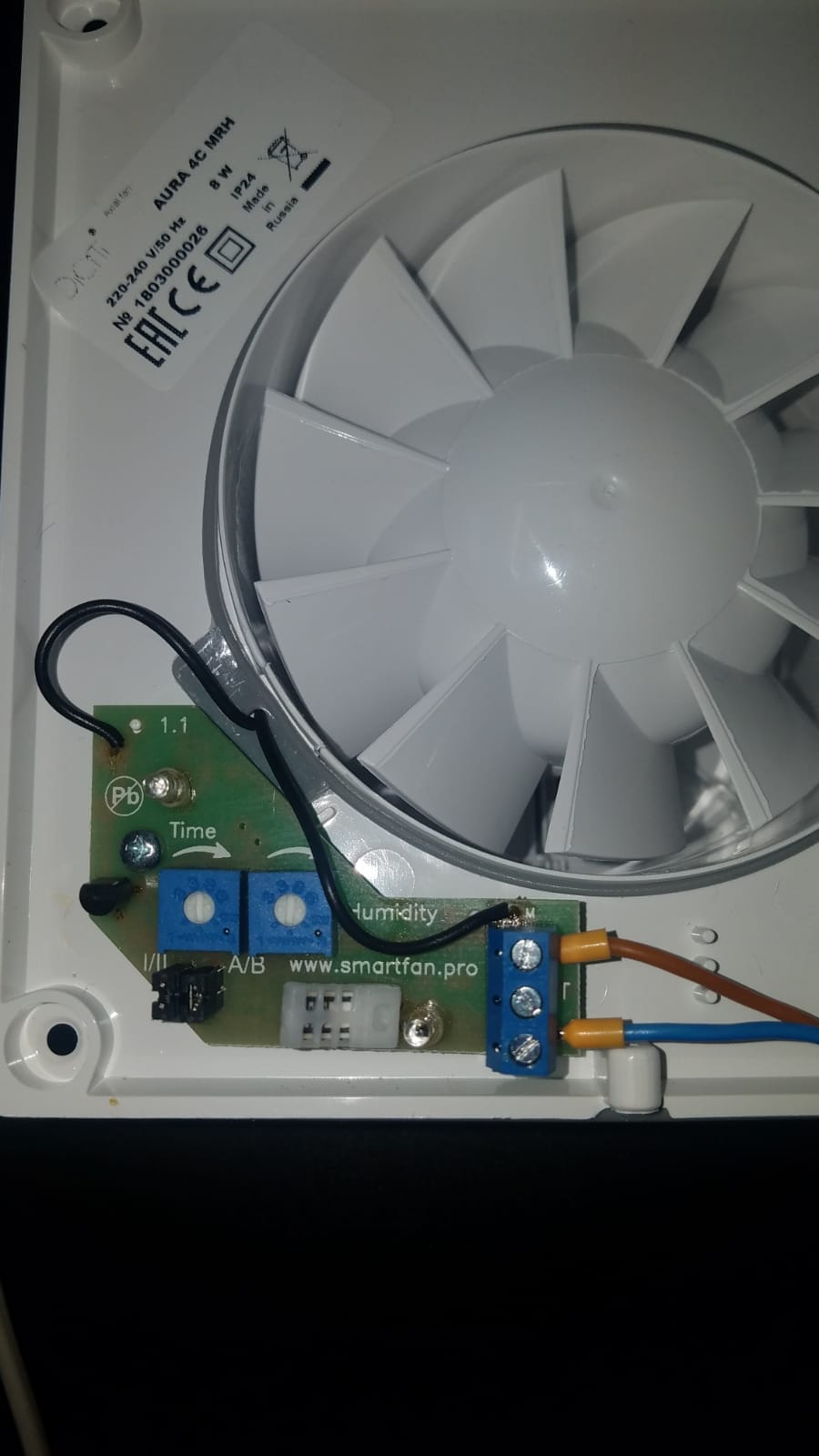 Ventilator baie AURA 4C MRH Silent, Clapeta antiretur, Garantie 2 ani, Motor Long Life 40000h, Debit 90mc/h, Ø100mm