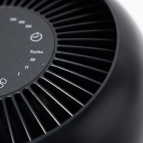 Purificator de aer Evoair, Yuvo, Lampă UV-C, Filtru 3in1, True Hepa, Carbon Activ, Pre-filtru, 4 viteze, Funcție Polen/Animale, Mod Noapte, Blocare Ecran, Lumină Ambientală, Negru